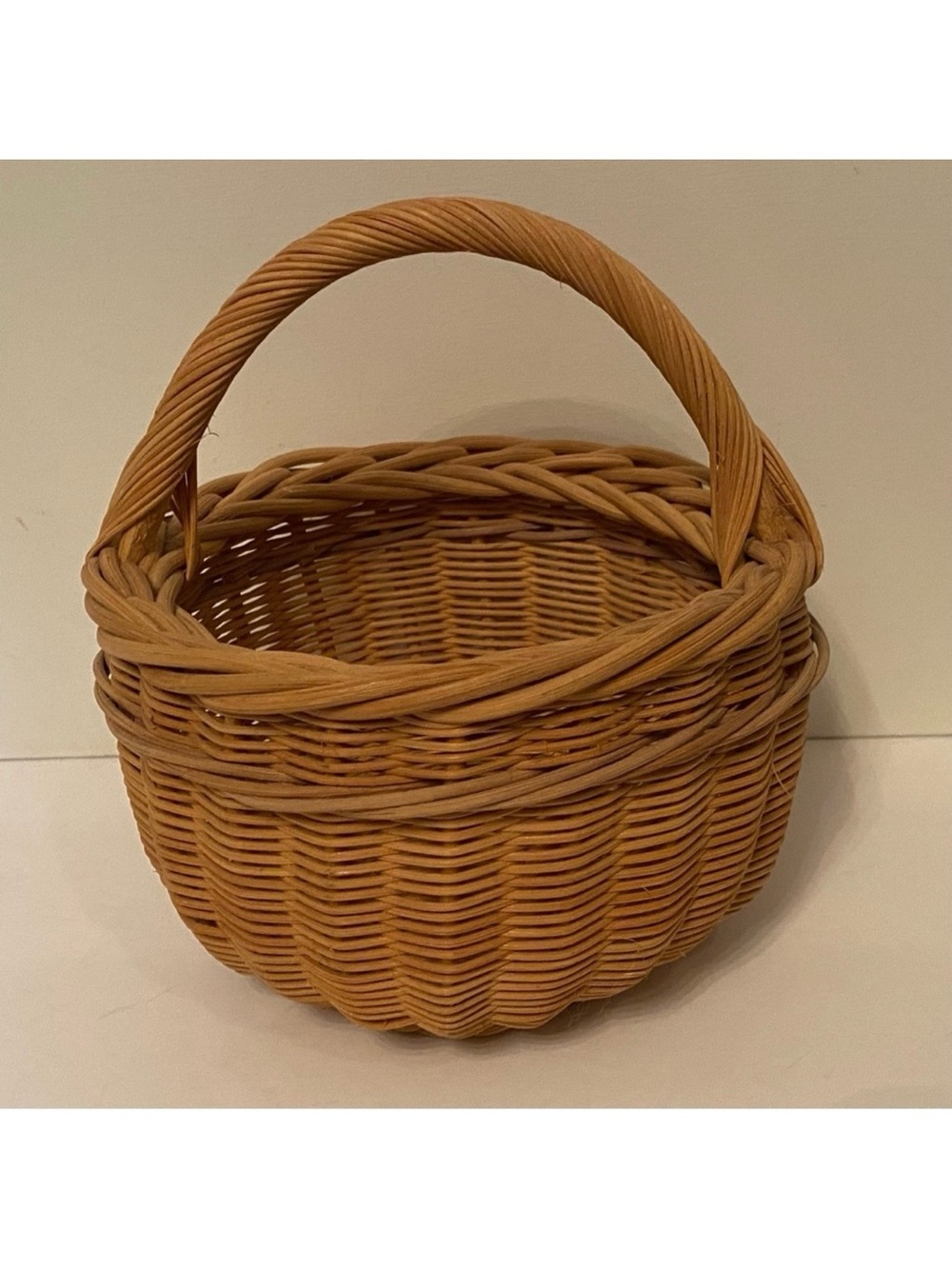 C. MARTIN BASKET VINTAGE HANDMADE SIGNED SMALL HANDLE NATURAL HOME DECOR ACCENT